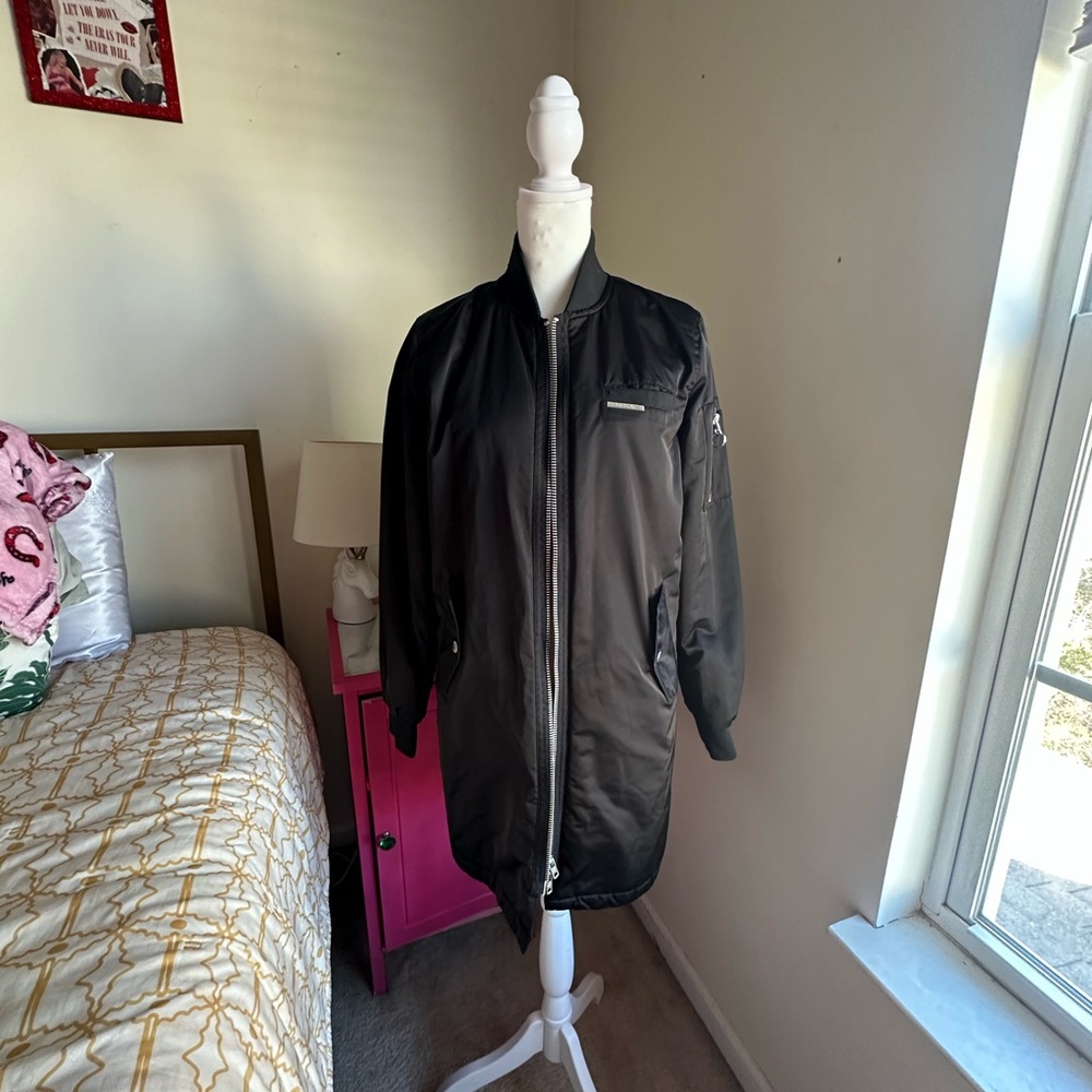 NWOT Members Only Long Black Satin Bomber Jacket